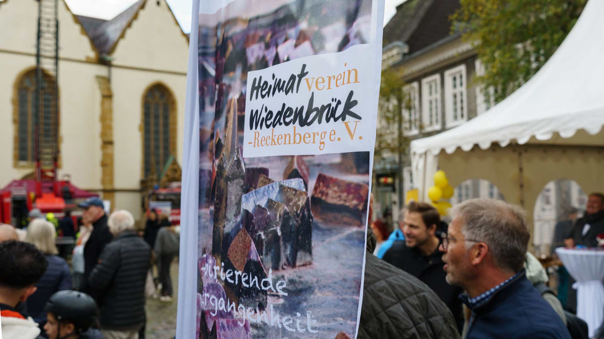 Read more about the article Heimatverein auch beim Bürger- und Vereinemarkt in Wiedenbrück dabei